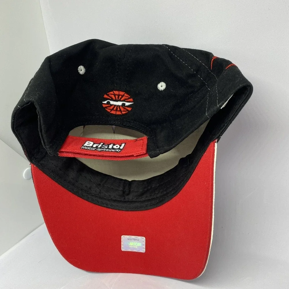 BRISTOL MOTOR SPEEDWAY FIRE‎ TEAM RACING FLAMES BALL CAP TRUCKER HAT BLACK RED